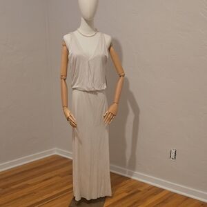 Alice + Olivia Cream Sheath Dress Sleeveless Crew Neck